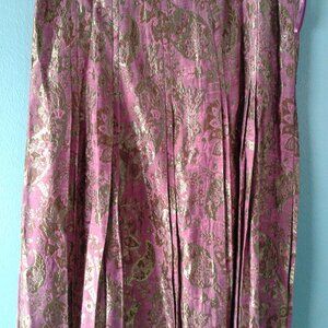 Body by Victoria Pleated Skirt Size 12